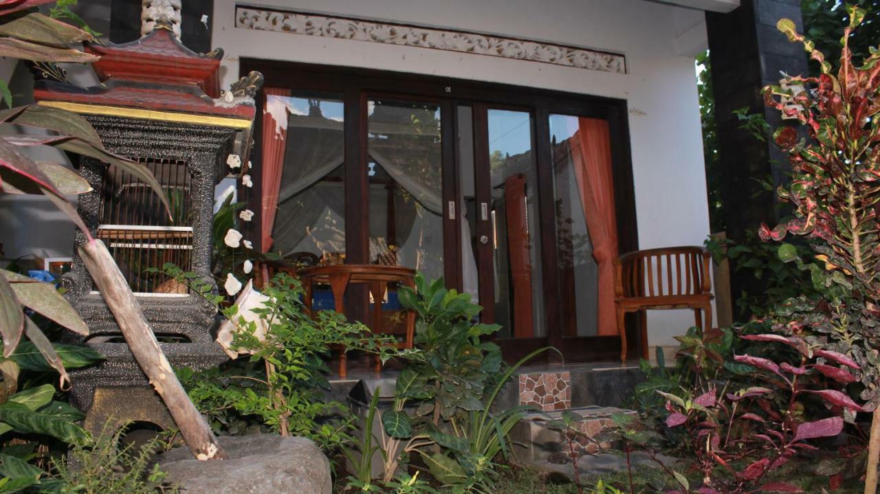 Tira Amed Homestay 외부 사진